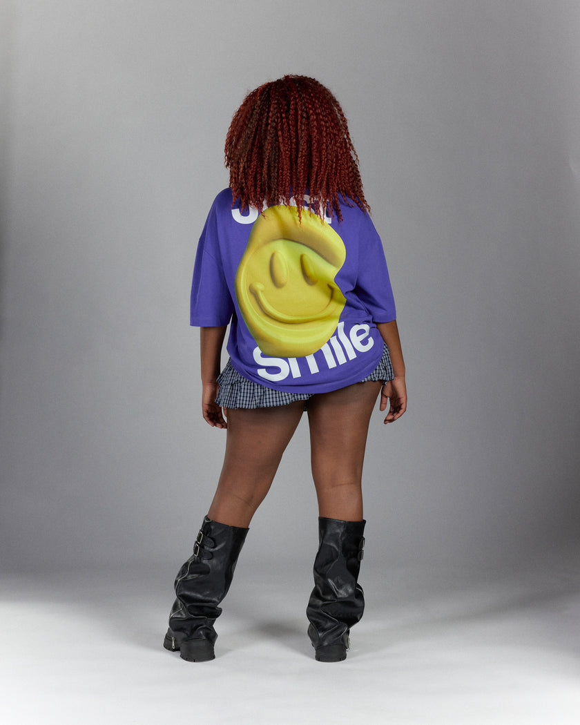 003. SMILE ON